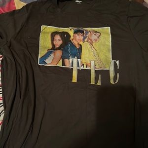 Old navy graphic tee